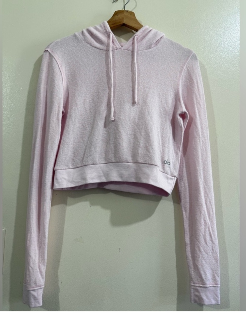 ALO Yoga Pale Pink Cropped Hoodie